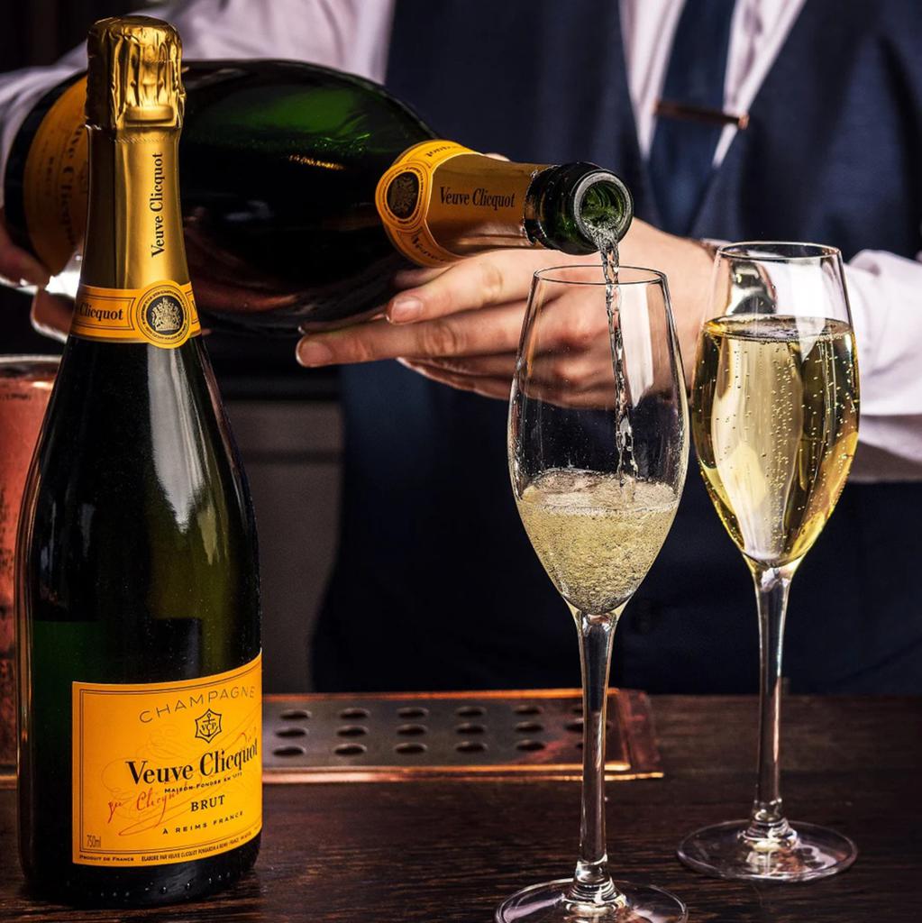 Veuve Clicquot Champagne Brut 750 mL Vino espumante | PriceSmart