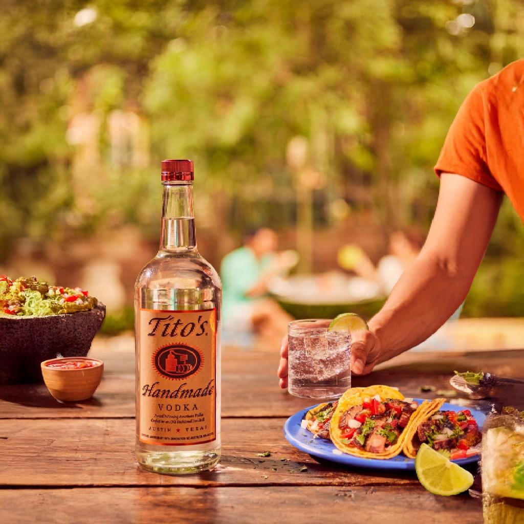 Tito's Handmade Vodka 1 L / 33.8 oz Vodka | PriceSmart | Trinidad