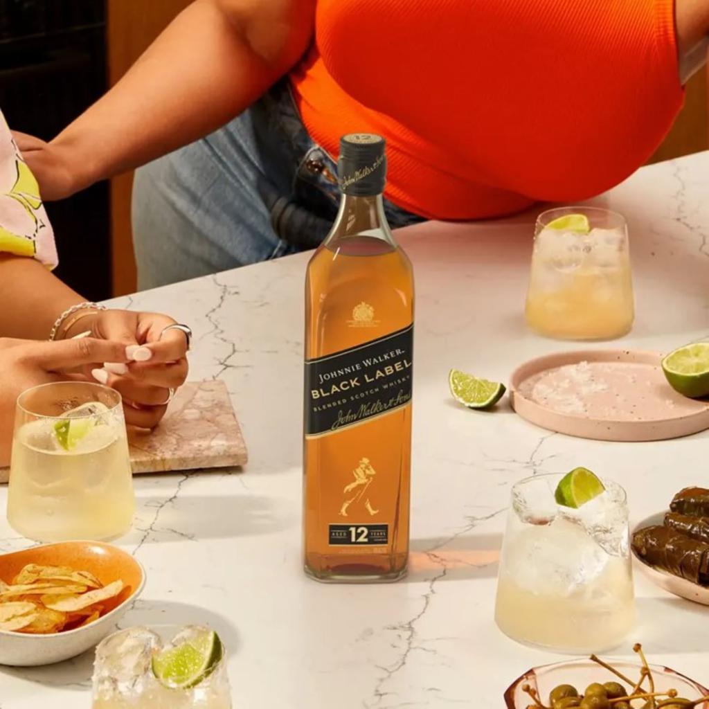 Johnnie Walker Black Label Whisky 750 mL / 25.3 oz Whiskey