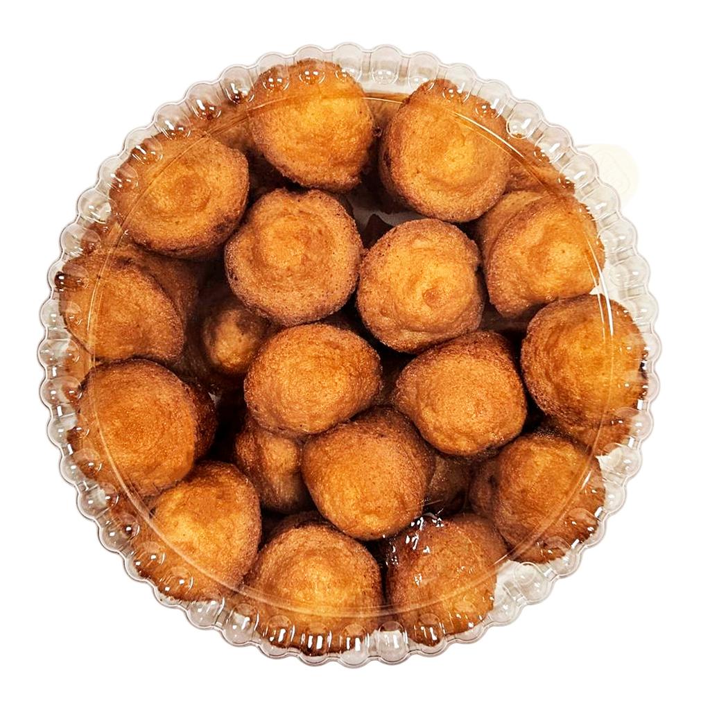 Member's Selection Freshly Baked Mini Vanilla Muffins with Chocolate Chips 32 Units