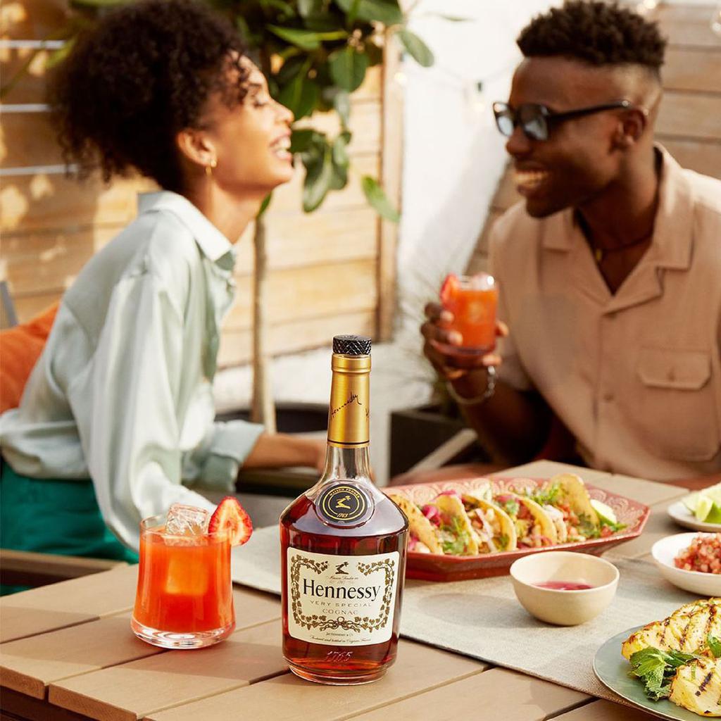 Hennessy VS Cognac 1.5 L / 51 oz Cognac | PriceSmart | Colombia