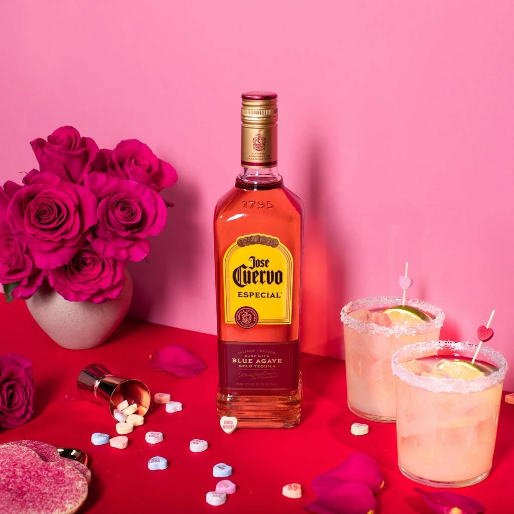 Jose Cuervo Special Gold Botella de Tequila 750 mL / 25 oz Tequila