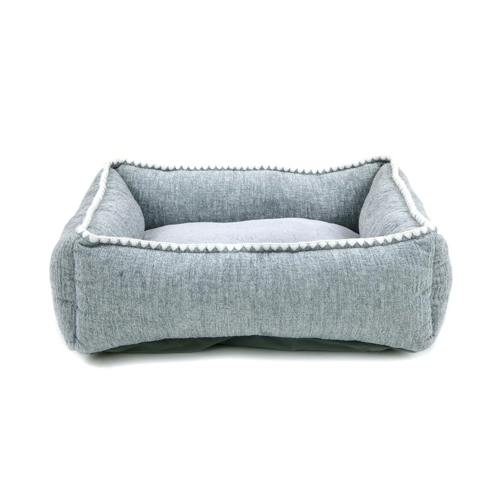 Pooch and Bones Small Pet Bed Assorted Designs 66 cm / 26"