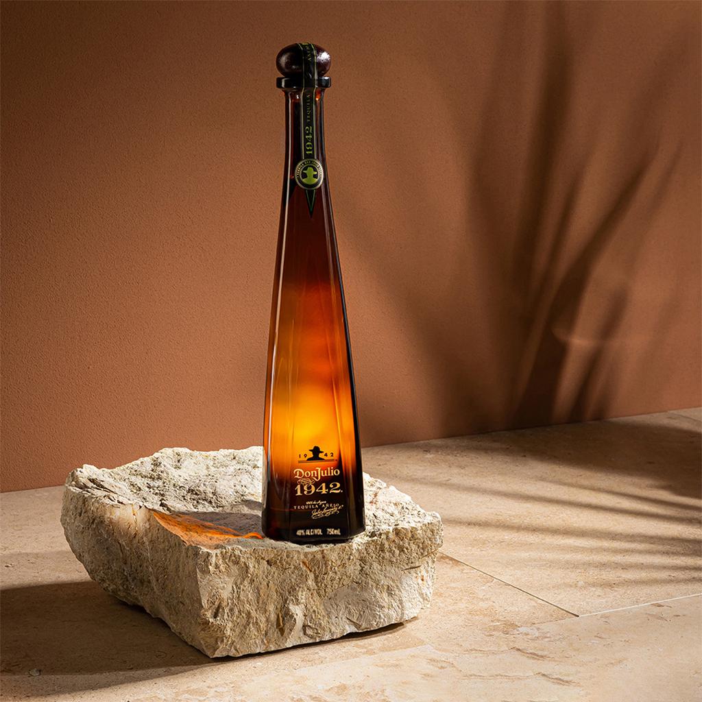Don Julio 1942 Aged Tequila 750 mL / 25.3 oz Tequila | PriceSmart